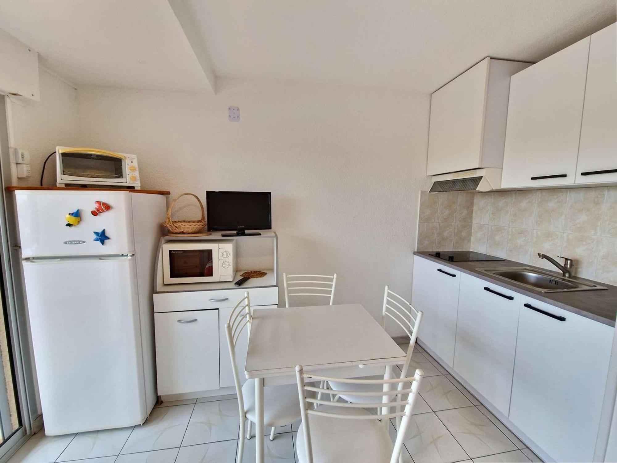 Studio Cabine Cosy Avec Terrasse, Acces Direct Plage Et Parking Prive, 2-4 Pers, Animaux Ok - Fr-1-387-139 Marseillan  Exteriör bild